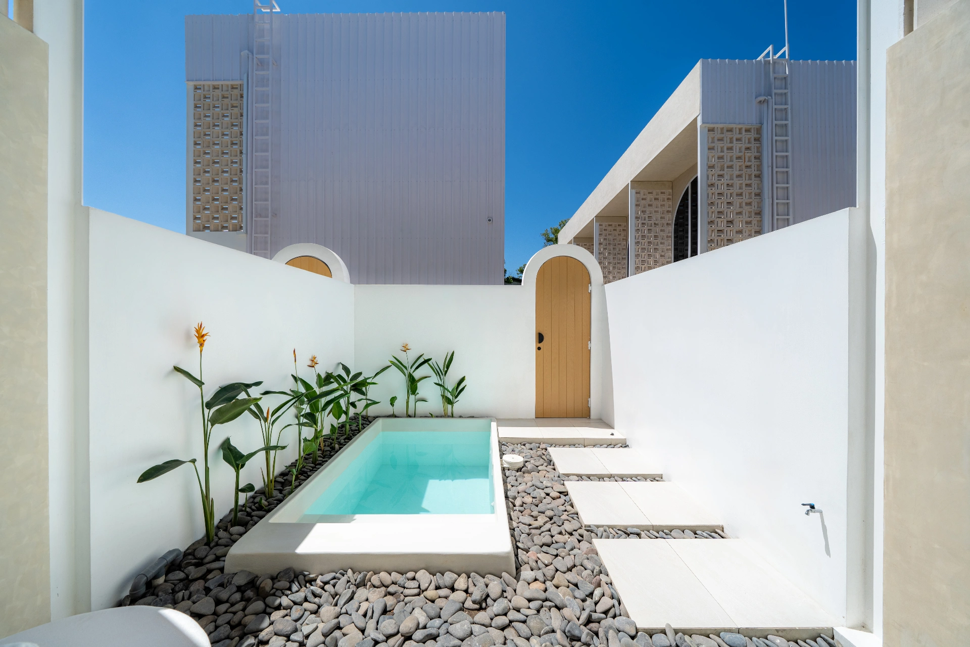Surya TN - Private Pool Villa, Nyang Nyang Beach, 1-bed villa for rent in Uluwatu – photo 3 of 15