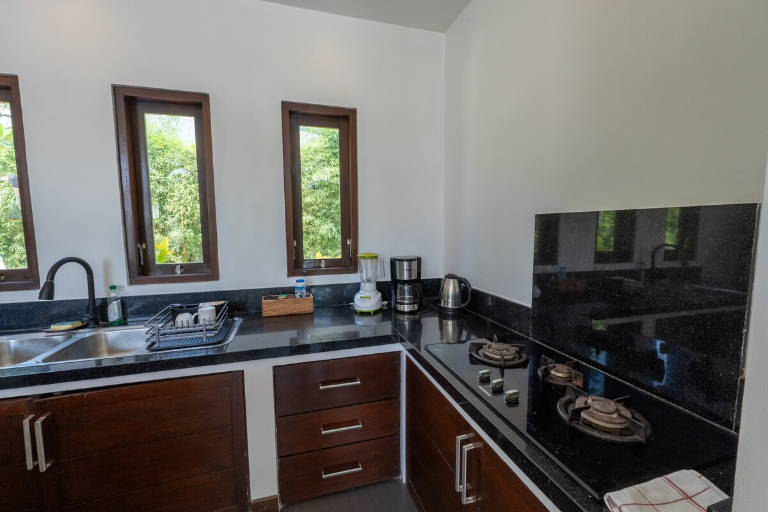 Villa Picasso - 4BR | Private Swimming Pool - 10 min from Melasti beach, 4-bed villa for rent in Uluwatu – photo 15 of 15