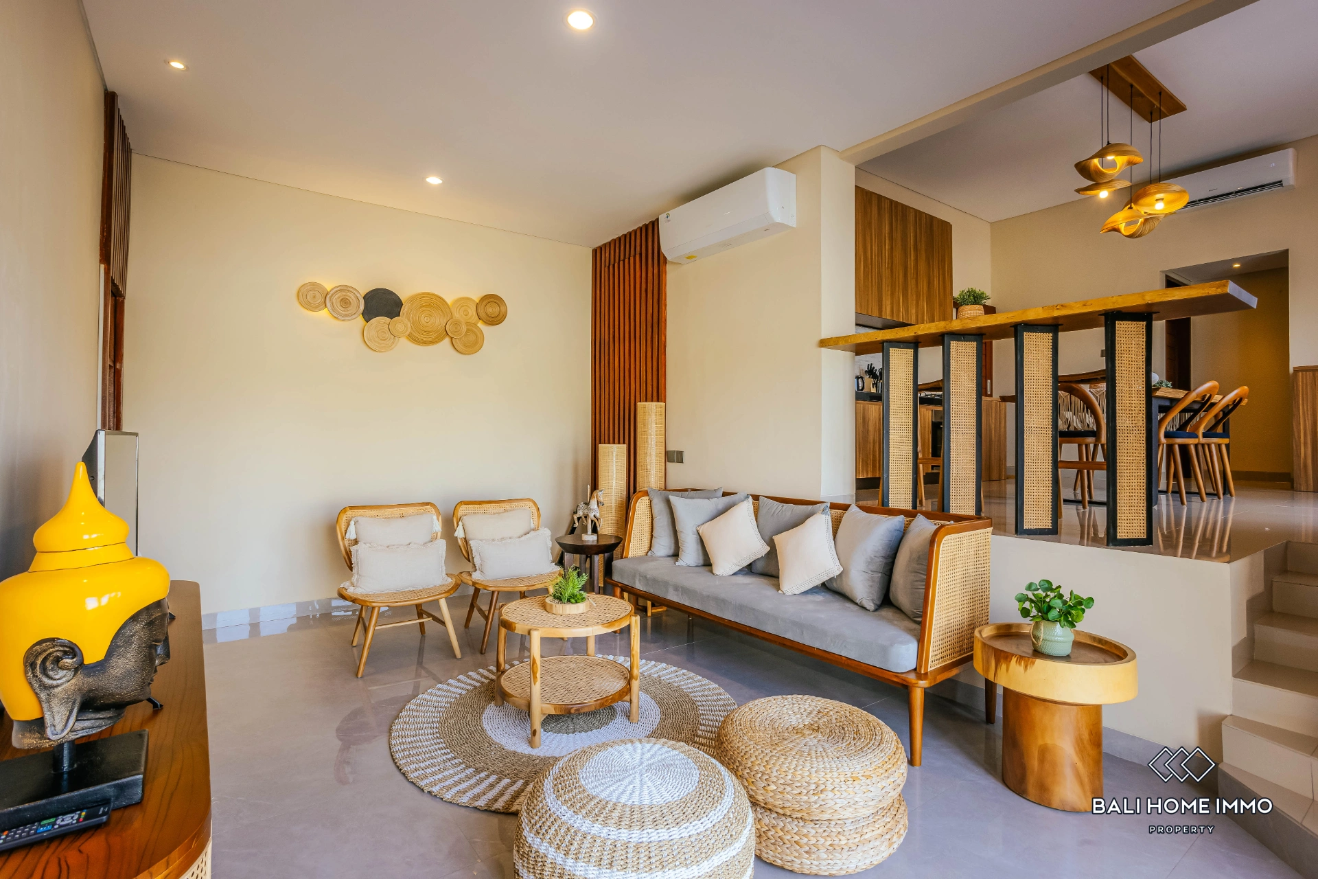 Stunning 3 Bedrooms Villa for Sale & Rent in Ungasan, 3-bed villa for rent in Uluwatu – photo 6 of 15