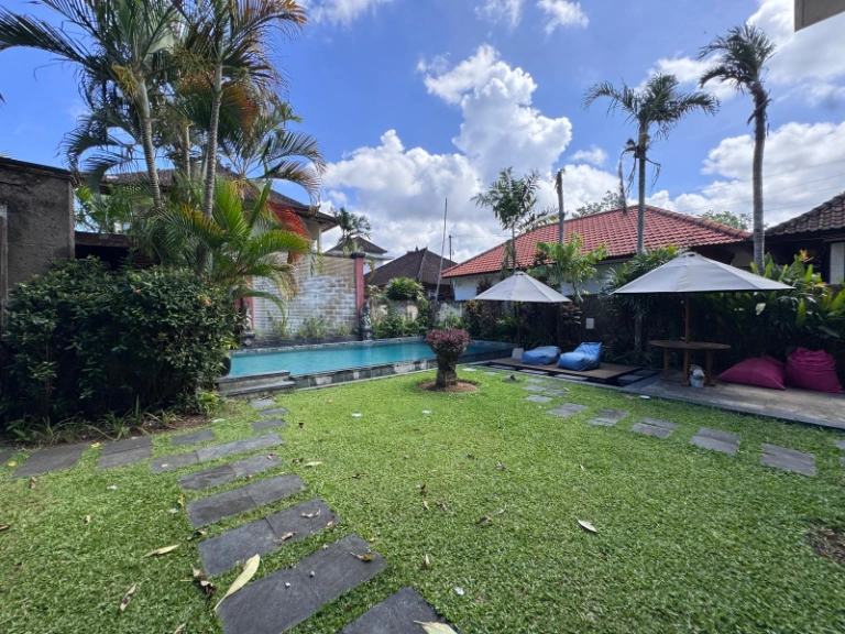 Big Garden 2BR Villa for Rent at Umalas, 2-bed villa for rent in Canggu – photo 13 of 15
