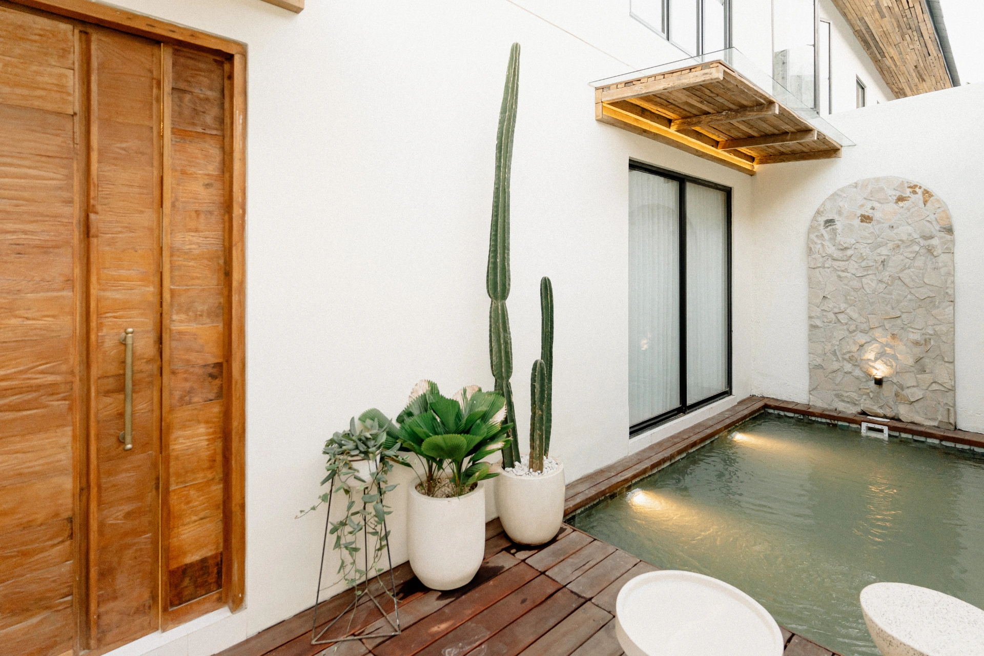 2BR Modern Tropical Villa for Rent in Seminyak, 2-bed villa for rent in Canggu – photo 13 of 15