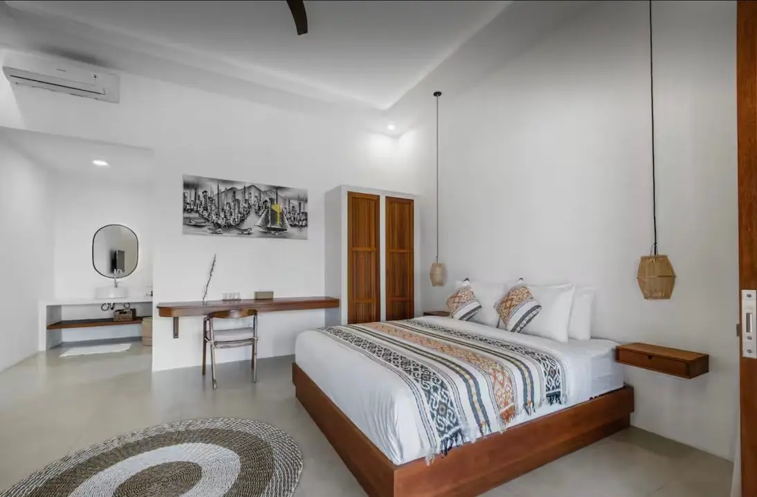 The R Villa Swantika - Rice Field Views, Walk to Obsidian Gym, 2-bed villa for rent in Pererenan – photo 9 of 15