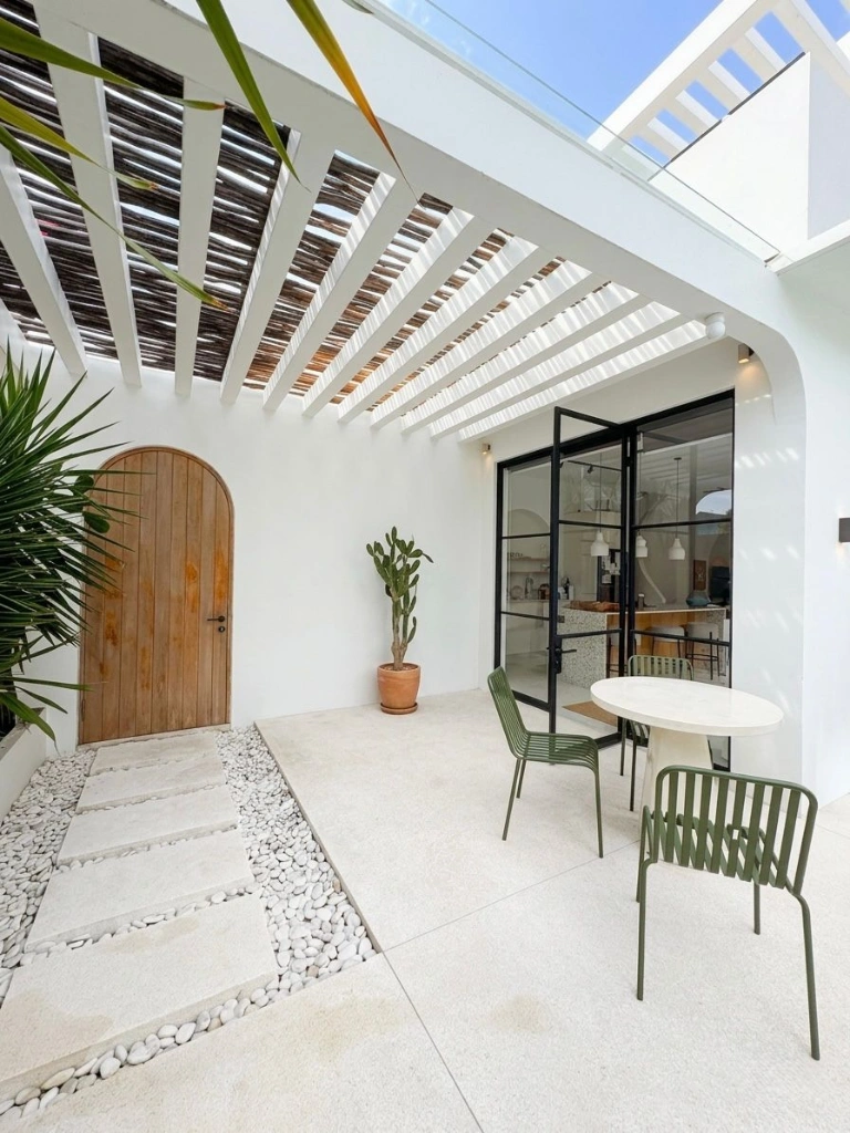 Modern 3-bedroom Villa for Rent in Bumbak, Umalas – Prime Long-term Living, 3-bed villa for rent in Canggu – photo 4 of 15