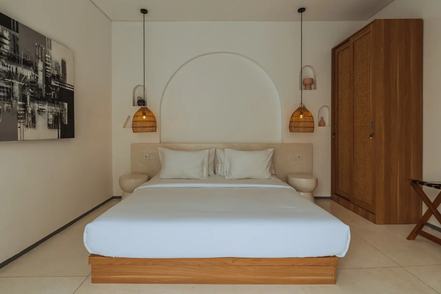 Yahvi - 1BR Mediterranean Central Canggu Stay | Sleek Pool, 1-bed villa for rent in Canggu – photo 7 of 13