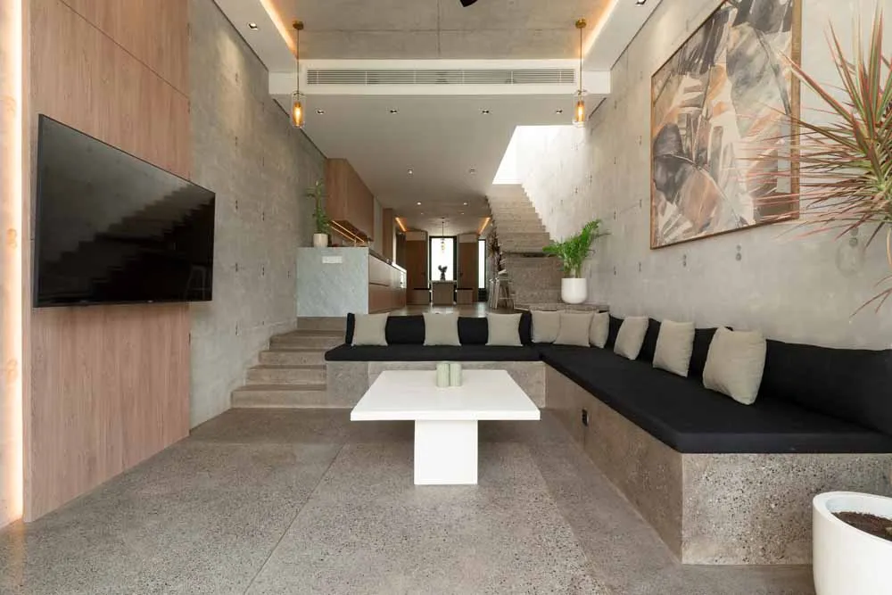 Villa Nakula 6 - Concrete 2BD Villa w/ Pool & Nature View - Berawa, 2-bed villa for rent in Canggu – photo 5 of 15
