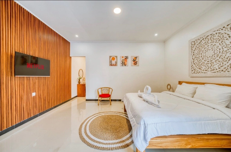 Stylish 3BR Private Pool Villa SOHAM in Canggu, 3-bed villa for rent in Canggu – photo 6 of 15