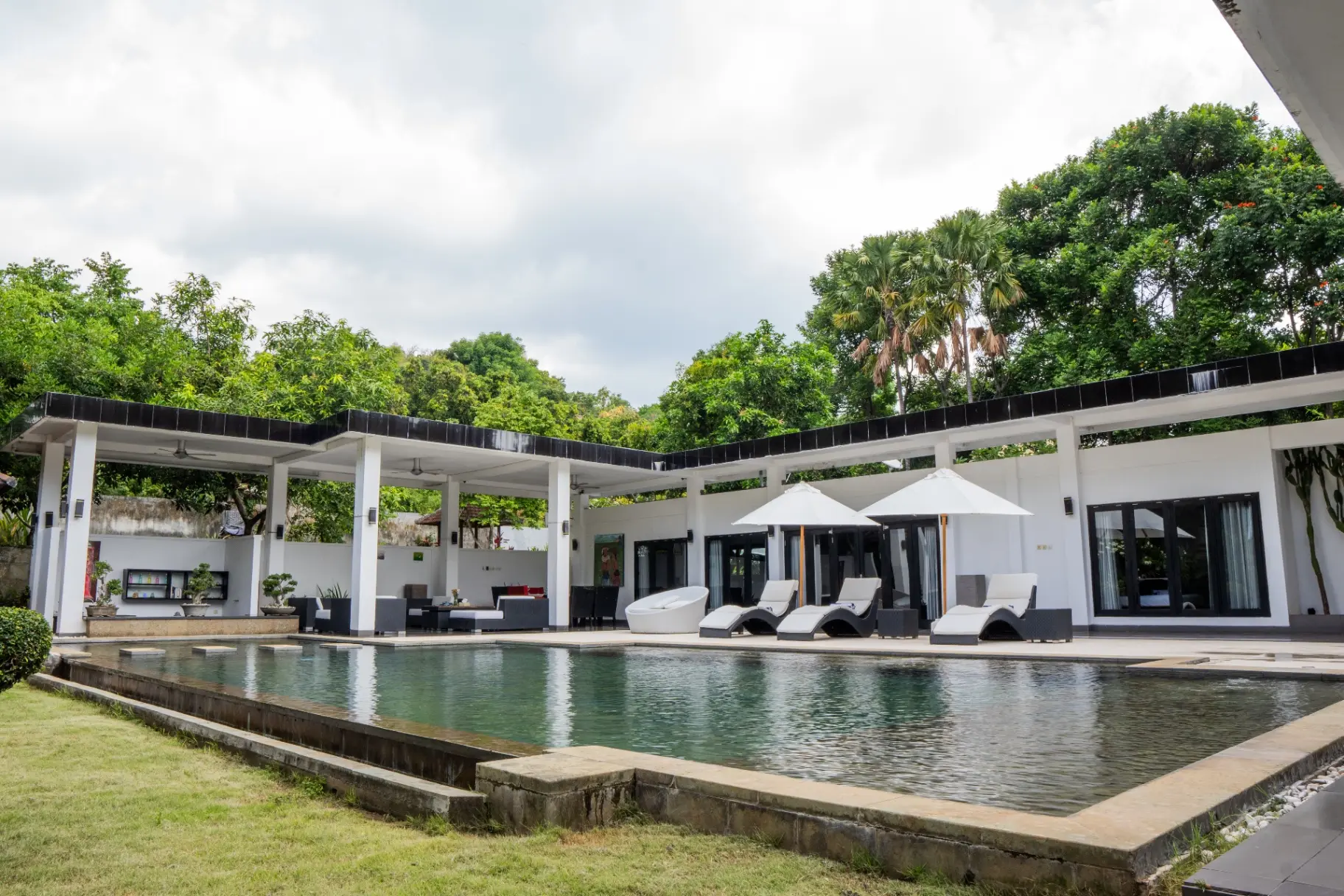 Topical Villa Lily , Lovina - North Bali, 4-bed villa for rent in North Bali – photo 6 of 15