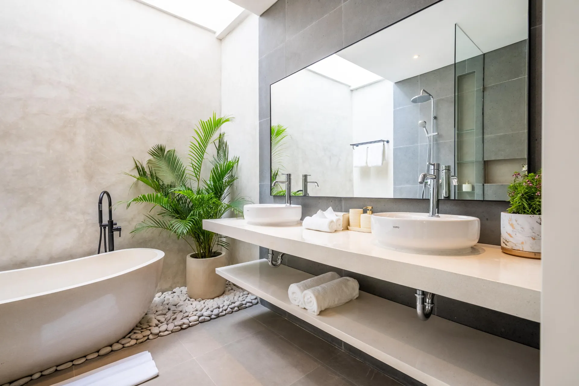 2BR Luxury Villa at Raya Canggu, 2-bed villa for rent in Canggu – photo 10 of 15