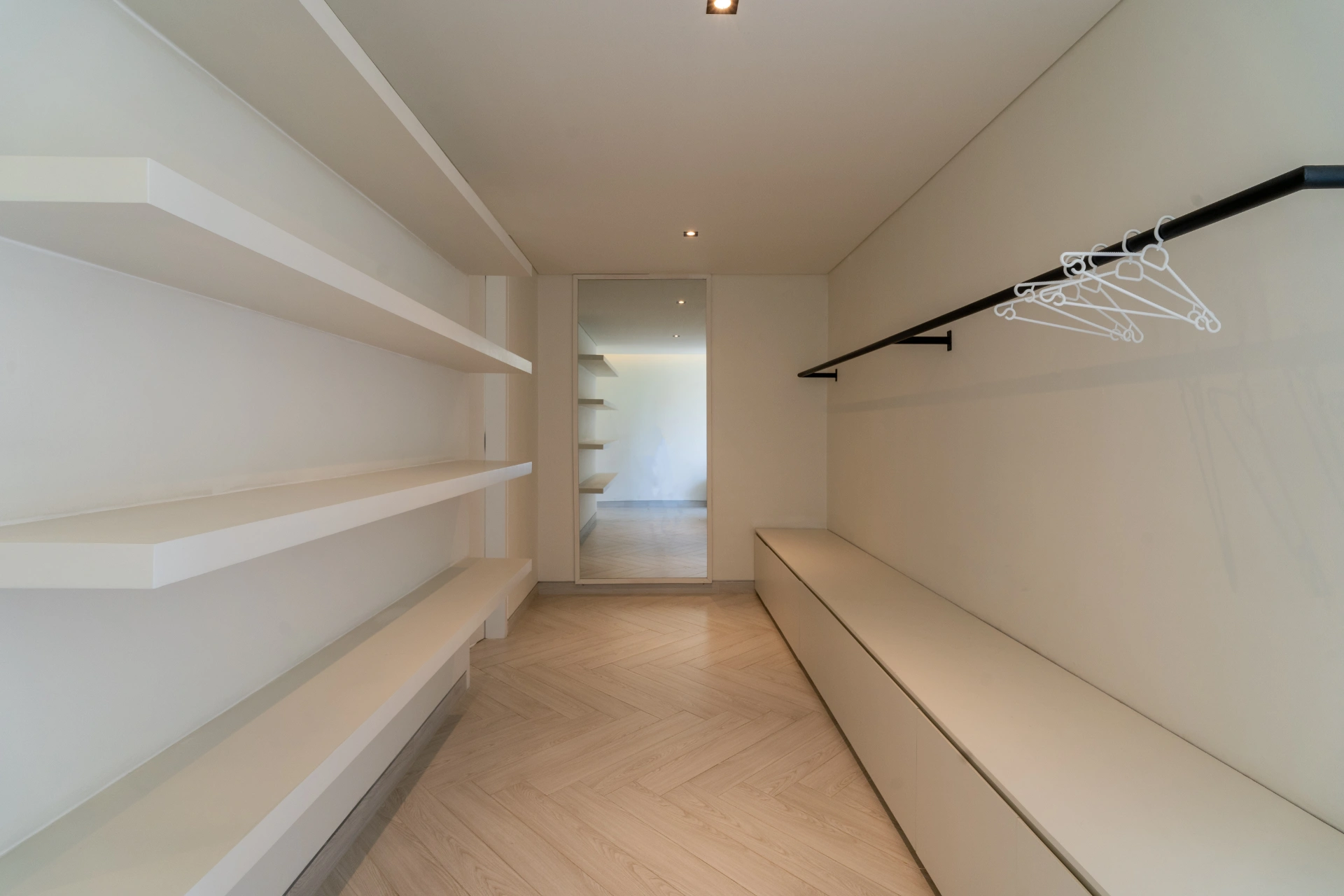 Minimalist Paradise: Tranquil Canggu Villa, 3-bed villa for rent in Canggu – photo 13 of 15