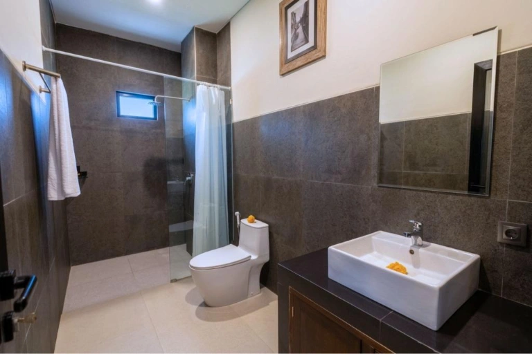 3 Bedroom Villa in Canggu with Rooftop Ricefield view, 3-bed villa for rent in Canggu – photo 6 of 15