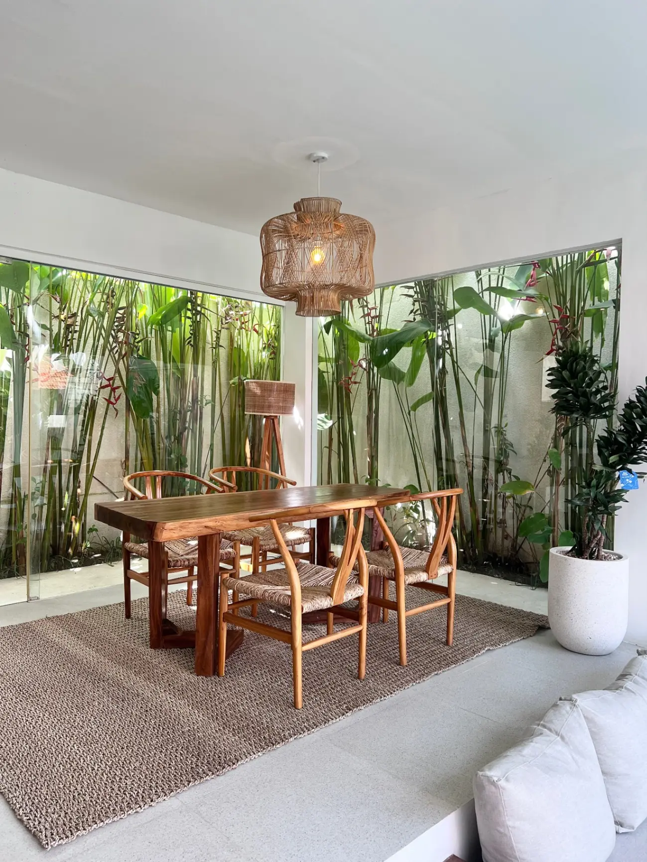 #1 Modern 1BR Villa with Private Rooftop & Pool, 1-bed villa for rent in Pererenan – photo 13 of 15