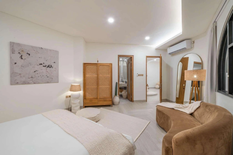 Villa For Rent 4 Bed In Berawa,Tibubeneng Bali, 4-bed villa for rent in Canggu – photo 9 of 15