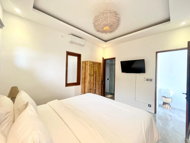 Cute 2-bedroom Villa in Berawa – Beach Side & Good Location for Yearly Rental, 2-bed villa for rent in Canggu – photo 7 of 15