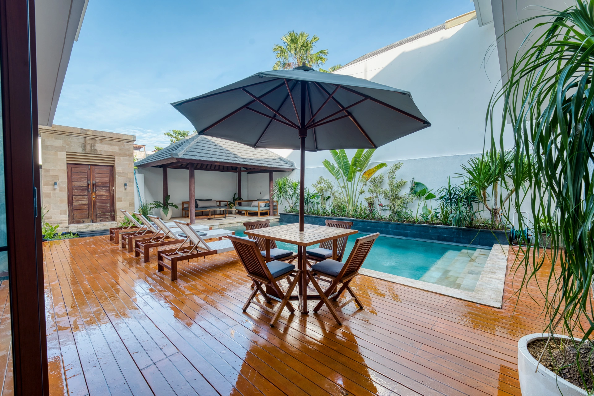 Luxury Family Villa By Local Property Team, 4-bed villa for rent in Canggu – photo 8 of 15