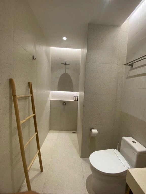 Modern 3-bedroom Villa for Rent in Pecatu – Prime Location Opposite Pecatu Golf, 3-bed villa for rent in Uluwatu – photo 12 of 15