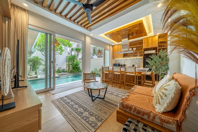 3 Bedroom Modern Villa in Tumbakbayuh Pererenan, 3-bed villa for rent in Pererenan – photo 3 of 15
