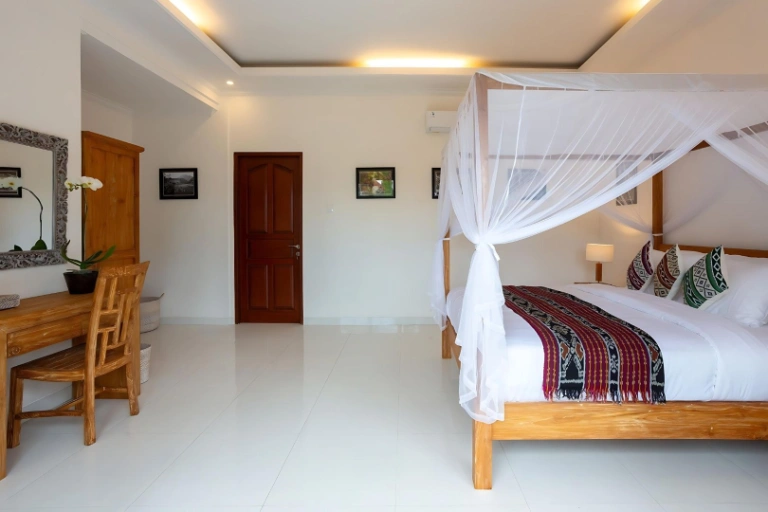 Spacious 3BR Tropical Villa Near Green School & The Flow, 3-bed villa for rent in Canggu – photo 15 of 15