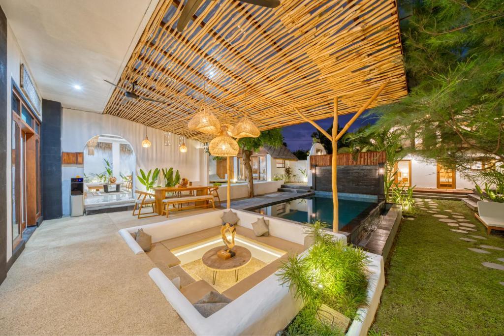 Villa For Rent Astana 9 Bed Pererenan,Canggu, 9-bed villa for rent in Pererenan – photo 12 of 14