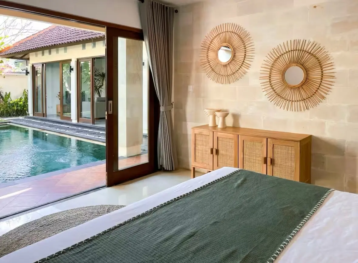 Modern 3BR Villa w/ Private Pool and Home Office, Beachside, 3-bed villa for rent in Canggu – photo 5 of 11