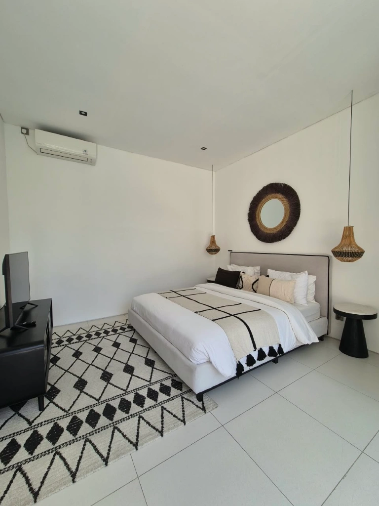 Modern Residence in Pererenan with Rice Field View, 3-bed villa for rent in Pererenan – photo 7 of 11