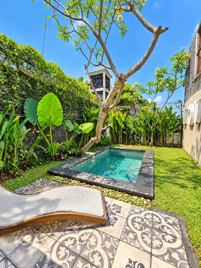 Best Deal in Bali – Close to Canggu & the Beach Private Joglo Cottage with Pool, 1-bed villa for rent in Seminyak – photo 2 of 13