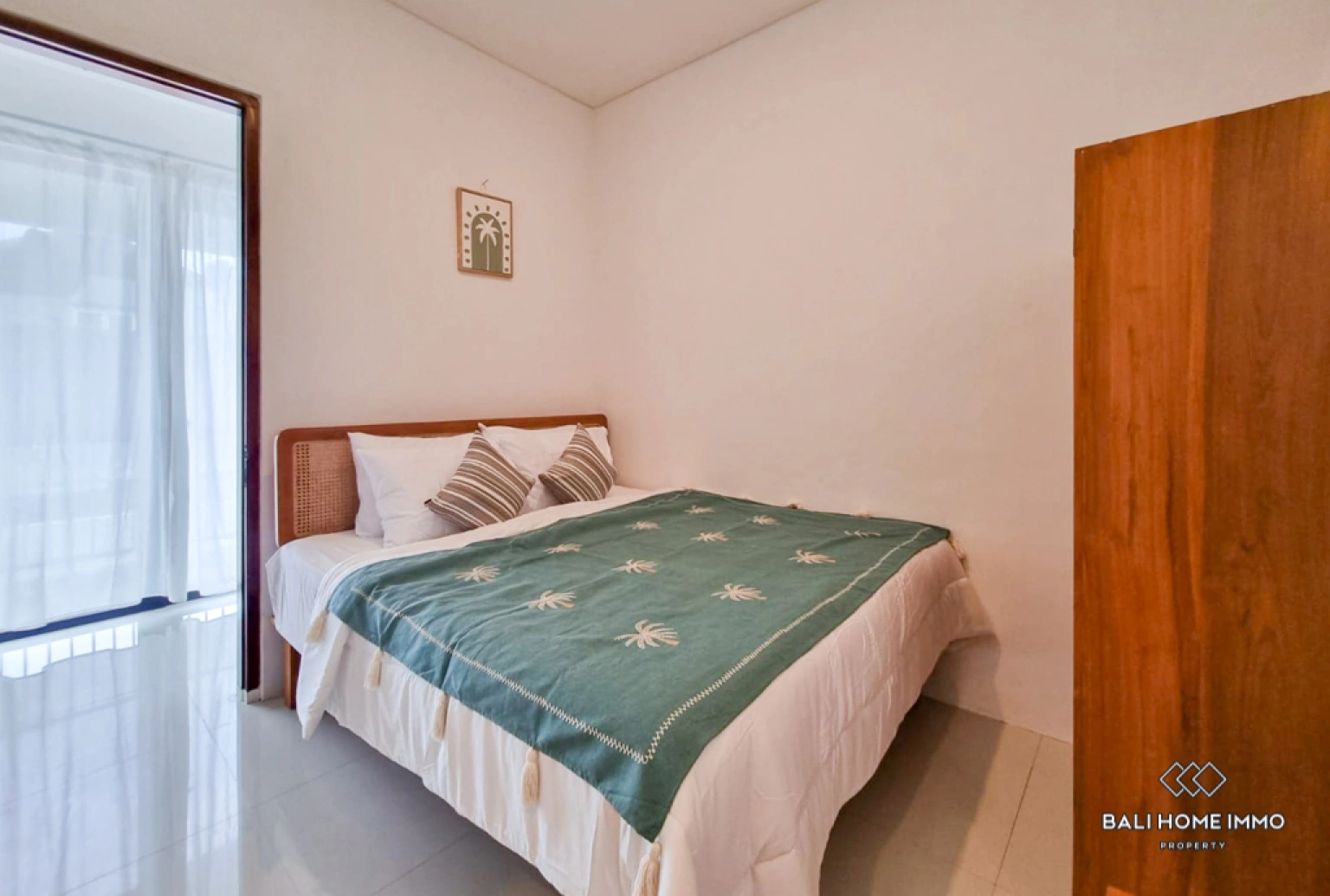 Newly Renovated 2 Bedroom Villa for Rent in Bali Berawa, 2-bed villa for rent in Canggu – photo 13 of 14