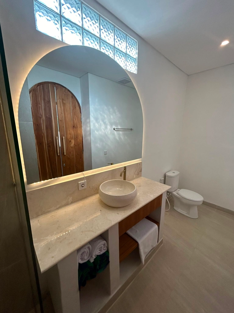 Elegant Mediterranean 3-Bedroom Villa in Prime Seseh Location, 3-bed villa for rent in Seseh – photo 13 of 15