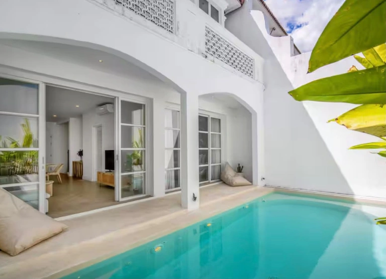 Brand New 3BR Villa in the Heart of Berawa, 3-bed villa for rent in Canggu – photo 2 of 11
