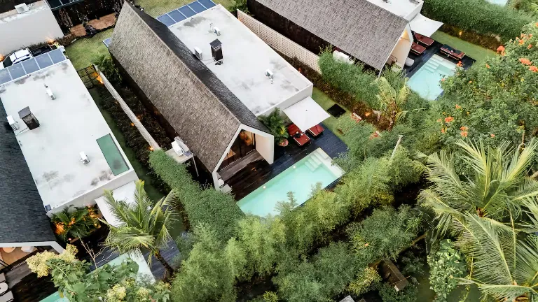 Boutique 2-Bedroom villa Near Nuanu, 2-bed villa for rent in Seseh – photo 2 of 15