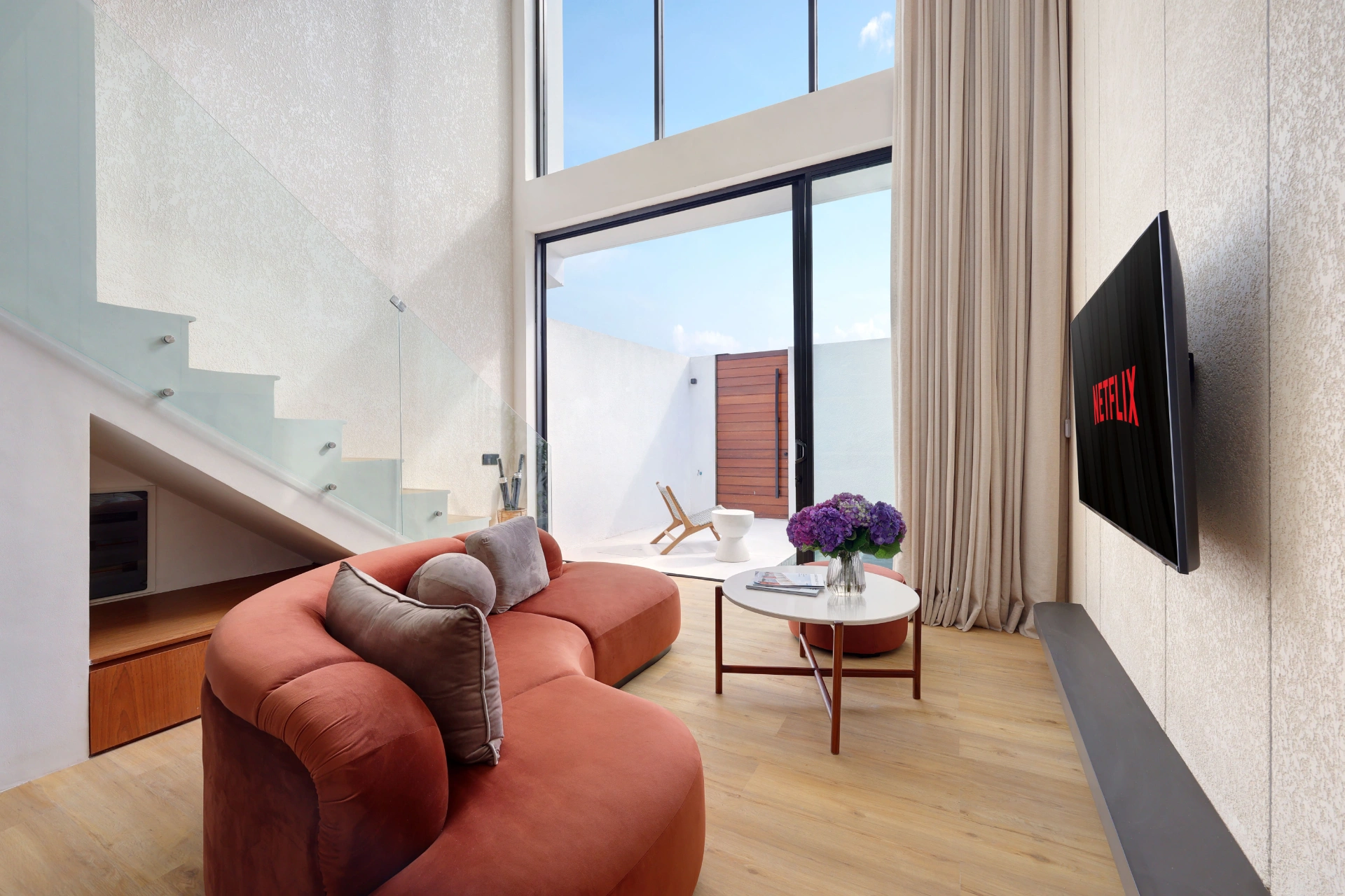 Modern Oasis II Villa Canggu 2BR / 1min to Body Factory / Workspace area, 2-bed villa for rent in Canggu – photo 3 of 15