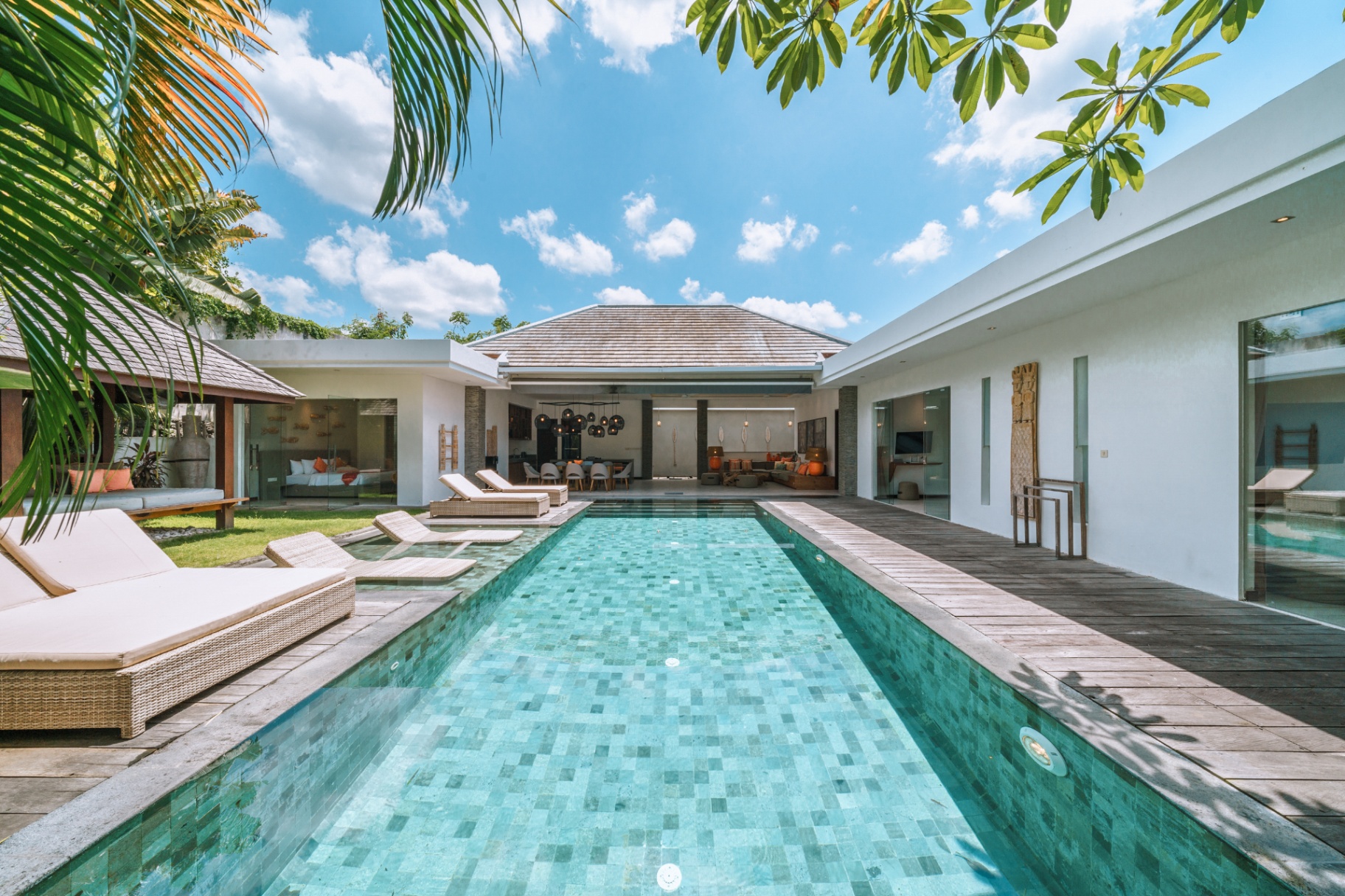 Lux 4bd Designer Villa 2min-Berawa Beach & Finns!, 4-bed villa for rent in Canggu – photo 7 of 15