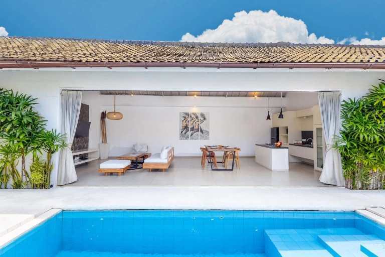Villa Anakula - Chic 2BR Private Villa in the Heart of Seminyak, 2-bed villa for rent in Seminyak – photo 12 of 15