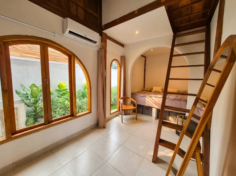 Modernized Javanese Limasan-style Family Home, 3-bed villa for rent in Uluwatu – photo 8 of 15