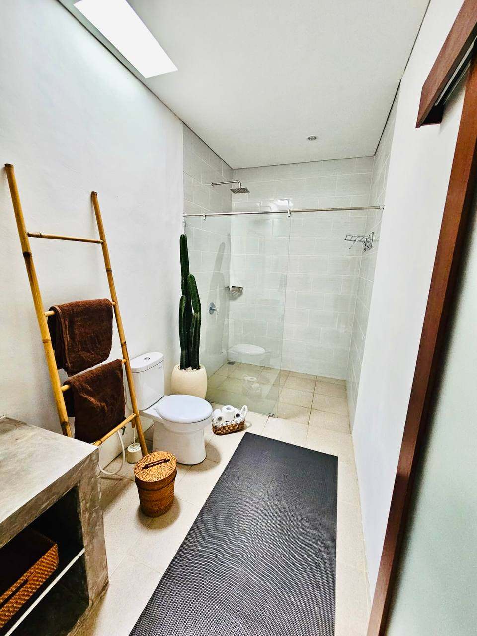 3 Bedroom Villa in Munggu Seseh, 3-bed villa for rent in Seseh – photo 8 of 15
