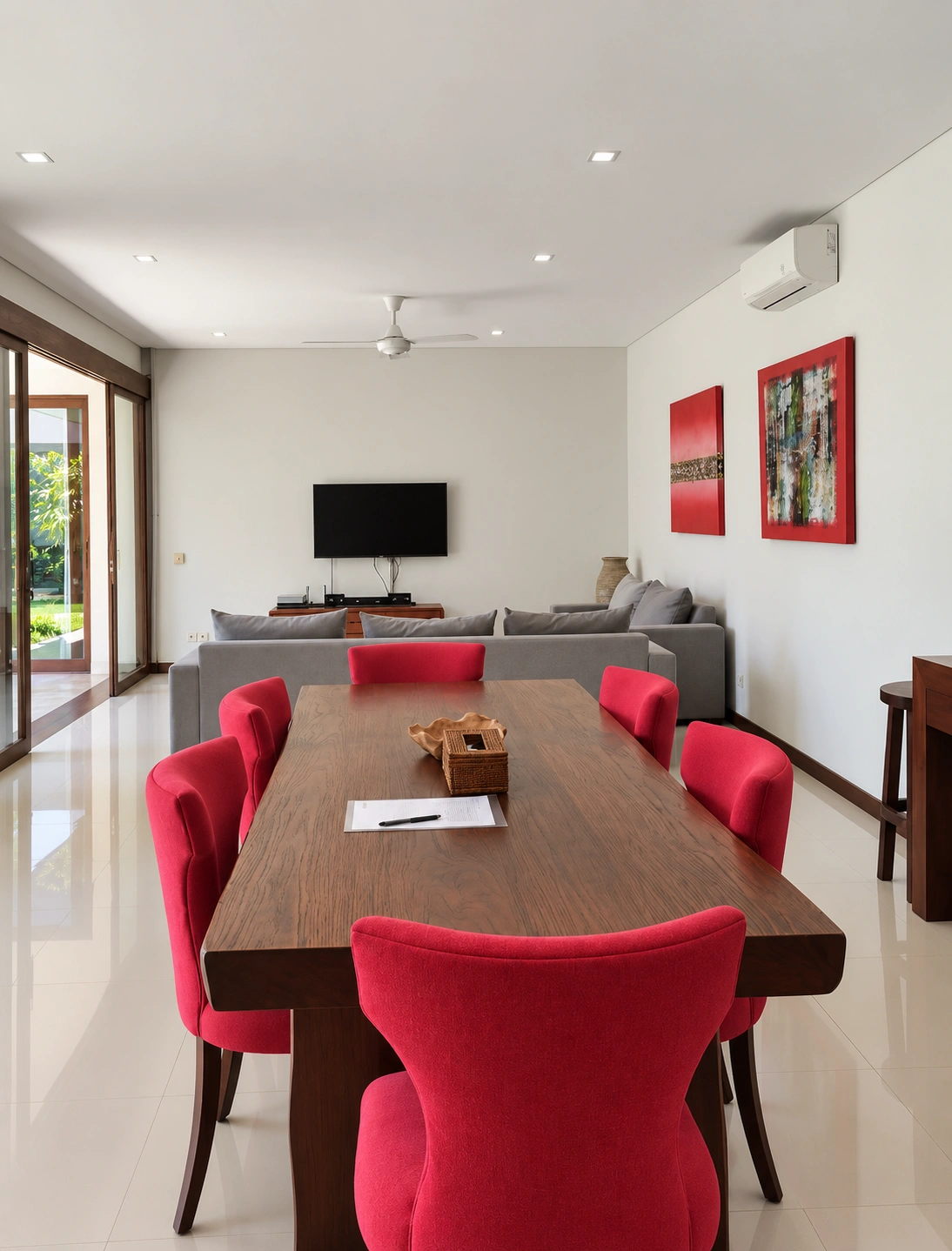 Modern 3-bedroom Villa Canggu - Berawa, 3-bed villa for rent in Canggu – photo 5 of 15