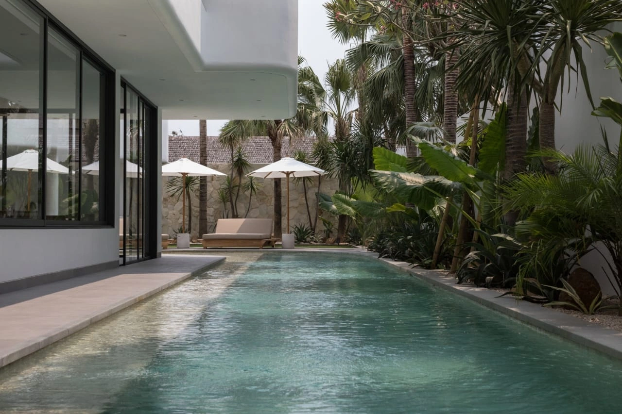 Villa For Rent 5 Bed In Berawa,Tibubeneng Bali, 5-bed villa for rent in Canggu – photo 9 of 15