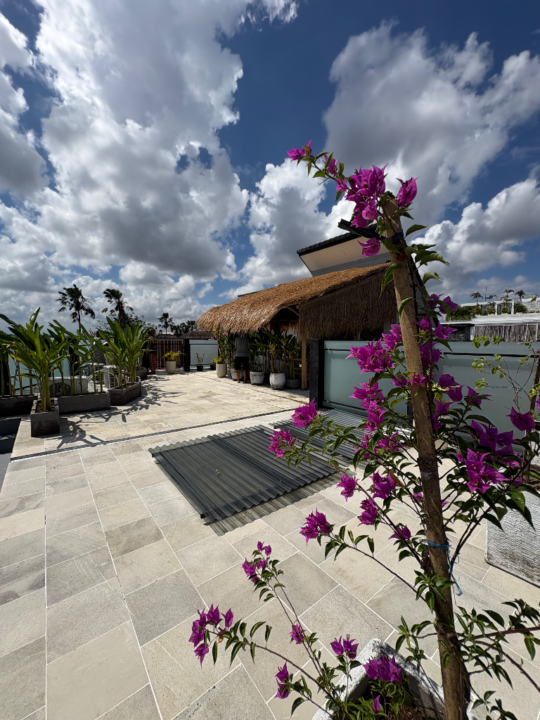 Berawa-4BR Villa with Amazing Rooftop, 4-bed villa for rent in Canggu – photo 2 of 15