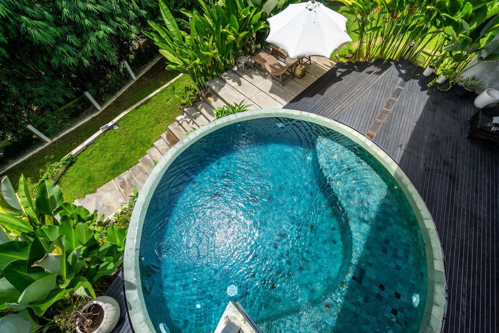 Hidden Oasis with Jungle View in Tumbak Bayuh, 2-bed villa for rent in Pererenan – photo 3 of 15