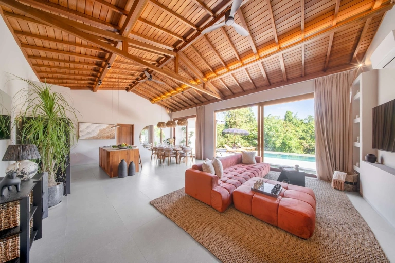 Akami 4BR Private Pool Villa in Pererenan, 4-bed villa for rent in Pererenan – photo 11 of 15
