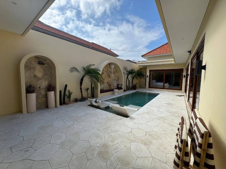 Villa For Rent 3 Bed In Canggu,Badung Bali, 3-bed villa for rent in Canggu – photo 14 of 15