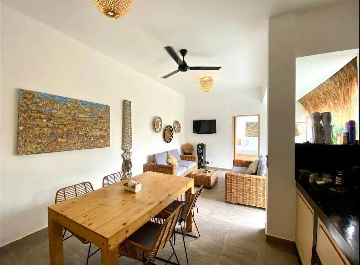 Villa Warm - 2 Bedroom Villa in Central Location, 5 minutes walk to Nirvana gym, 2-bed villa for rent in Canggu – photo 9 of 15