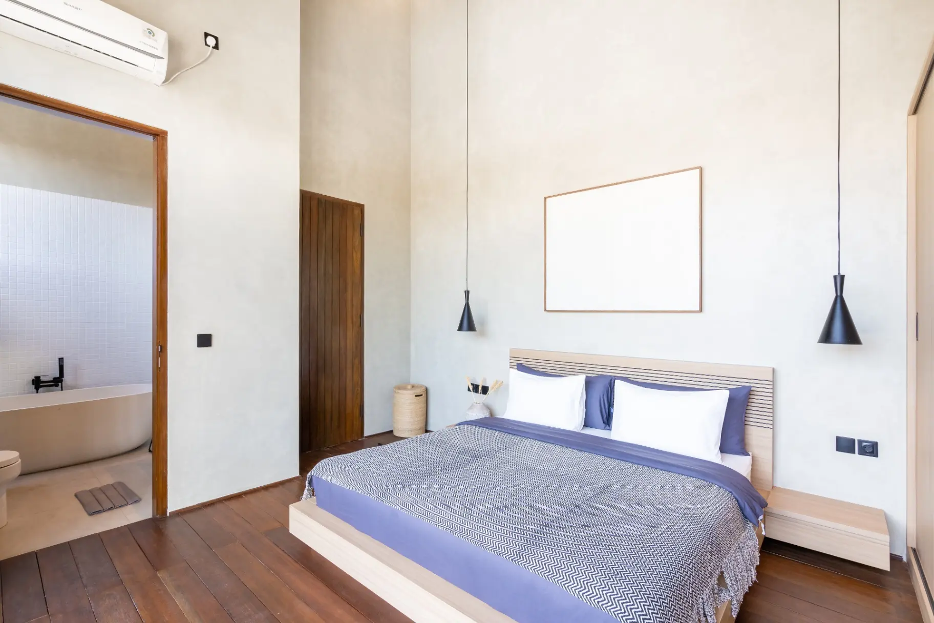 Unwind - Canggu 2BR Villa | Private Pool & Tub, 5mins Beach, 2-bed villa for rent in Pererenan – photo 14 of 15