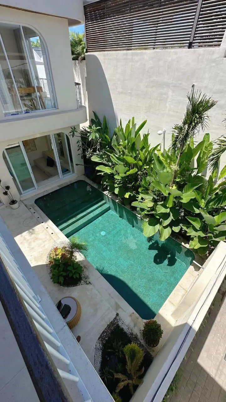 Spacious 3BR Villa w/ Private Pool and Rooftop Jacuzzi, 3-bed villa for rent in Uluwatu – photo 5 of 15