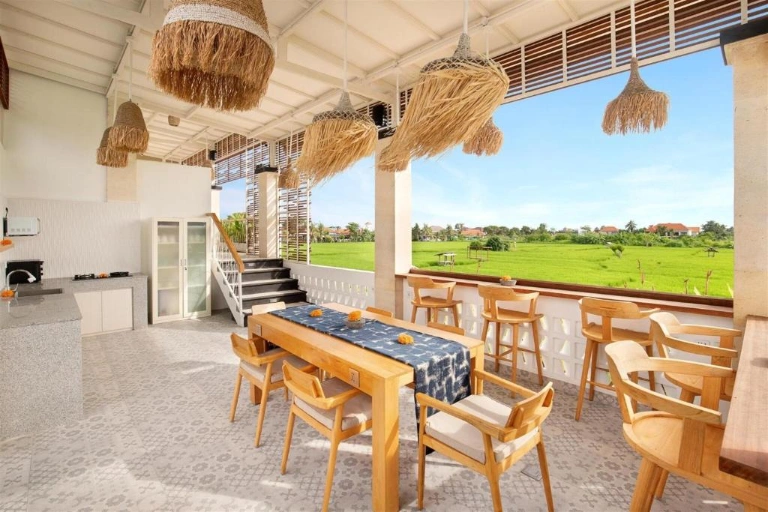 Sophisticated 1 Bedroom Modern Suite in the Heart of Berawa, 1-bed villa for rent in Canggu – photo 3 of 13