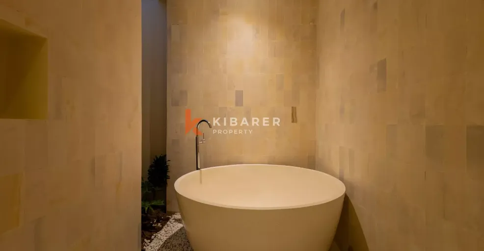 Your Modern Getaway in Cemagi – New 2BR Villa Living, 2-bed villa for rent in Seseh – photo 15 of 15