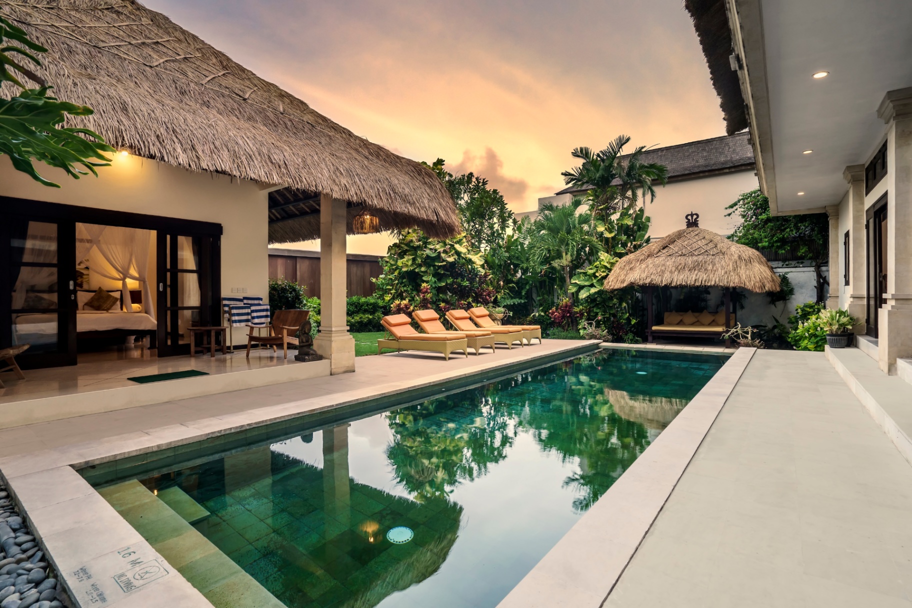 Villa Gading - Stunning 4BD Villa near Seminyak Beach, 4-bed villa for rent in Seminyak – photo 2 of 15