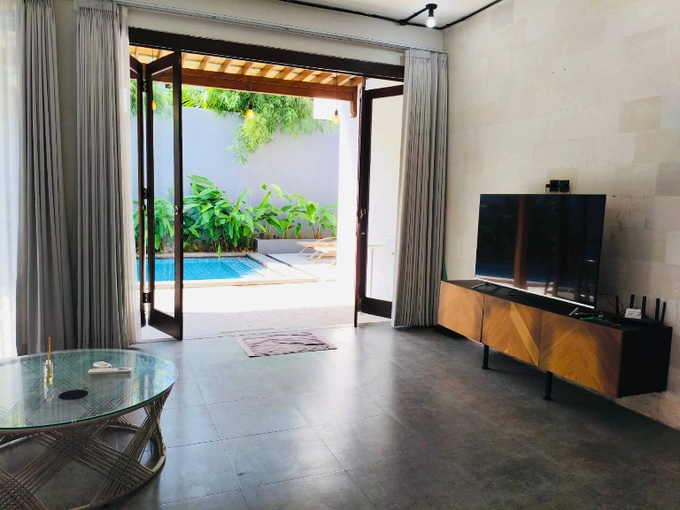 3 Bedroom Modern Villa for Yearly Rent in Seminyak Petitenget, 3-bed villa for rent in Seminyak – photo 15 of 15