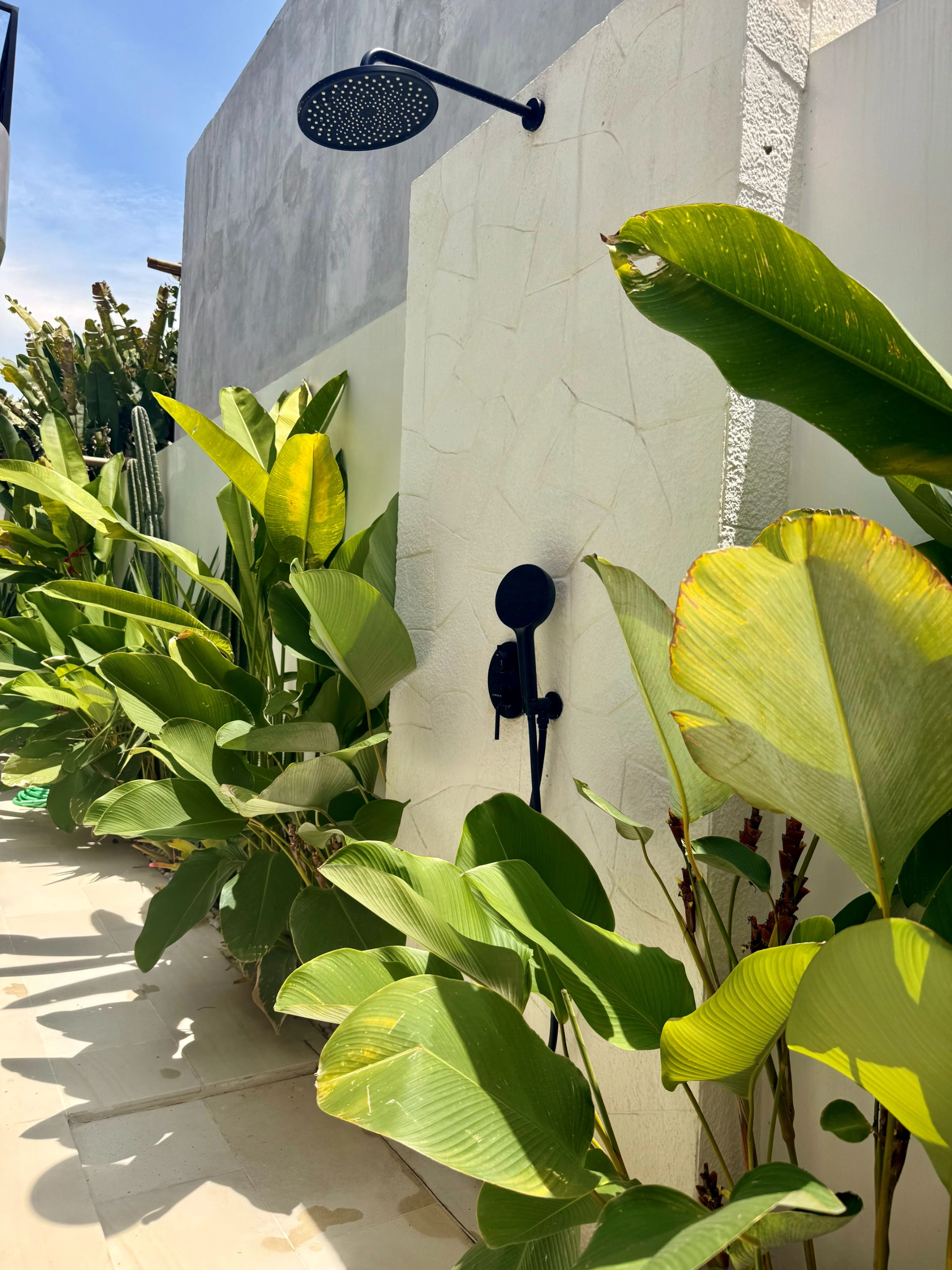 Walk to Pererenan Beach | Chic 2BR Pool Villa Oasis, 2-bed villa for rent in Pererenan – photo 10 of 13