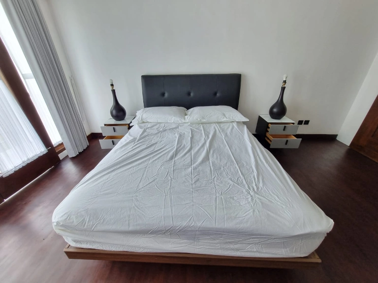 3 Bedroom Modern Villa for Yearly Rent in Seminyak Petitenget, 3-bed villa for rent in Seminyak – photo 5 of 15