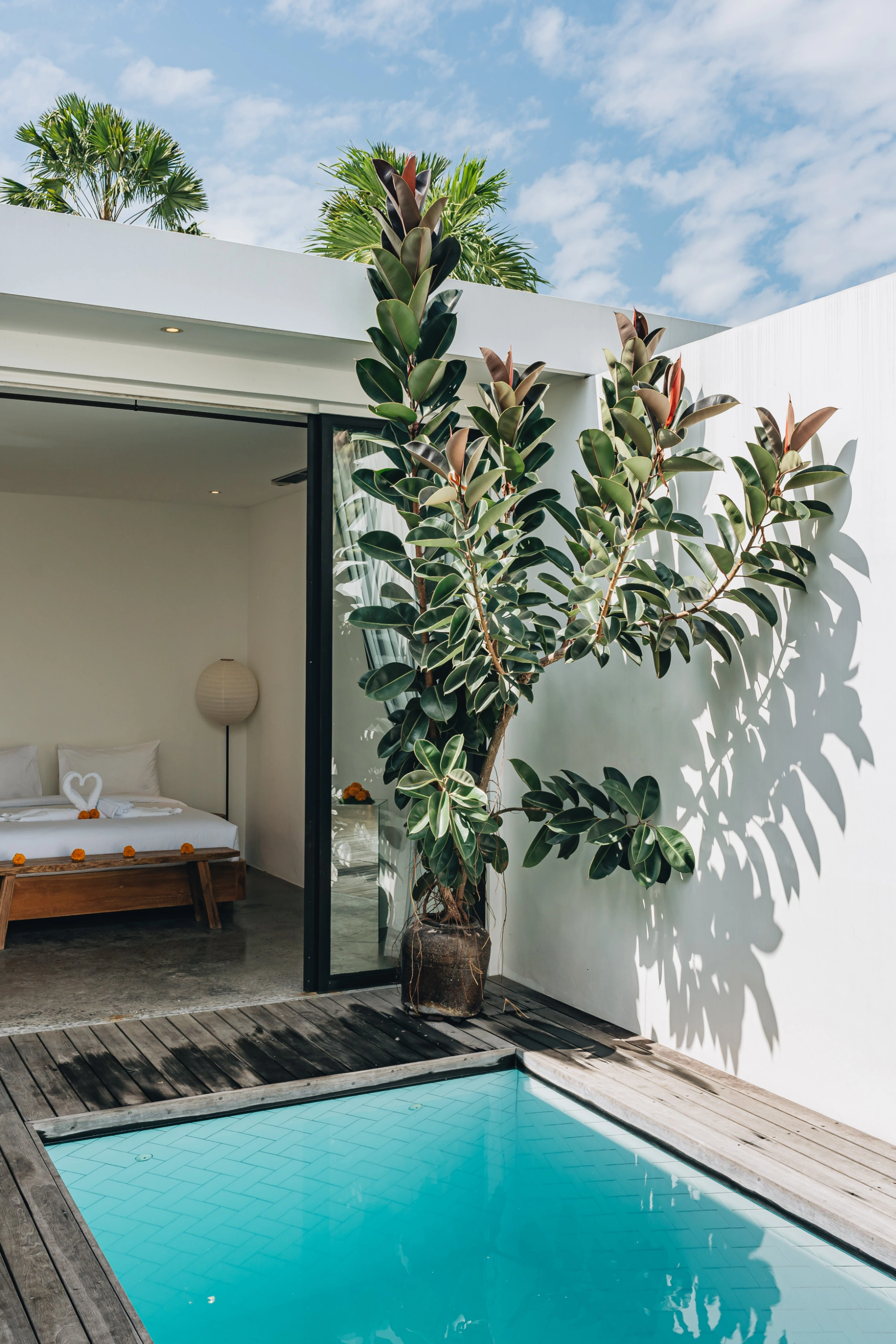 Modern 1BR Pool Villa • 6 Mins to Finns • Private Oasis, 1-bed villa for rent in Canggu – photo 12 of 15